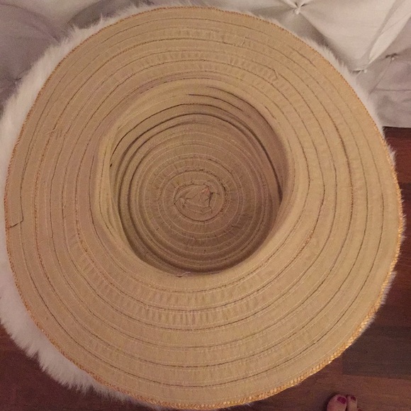 Hat - Spiral Straw Hat, Natural Straw Color. - Picture 5 of 5